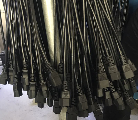 C13 C14 Netzanschlusskabel Kupfer Lan Cable 1.5m, das schwarzes 18AWG C19 C20 PDU IEC320 bestätigte